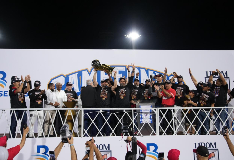 Leones del Escogido mantienen su reinado en el béisbol dominicano