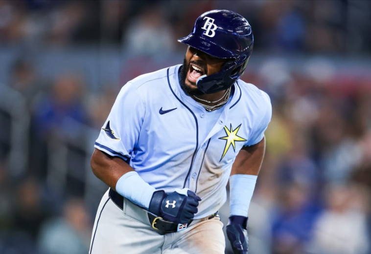 Jonrones de Caminero y Aranda marcan regreso triunfal de Tampa